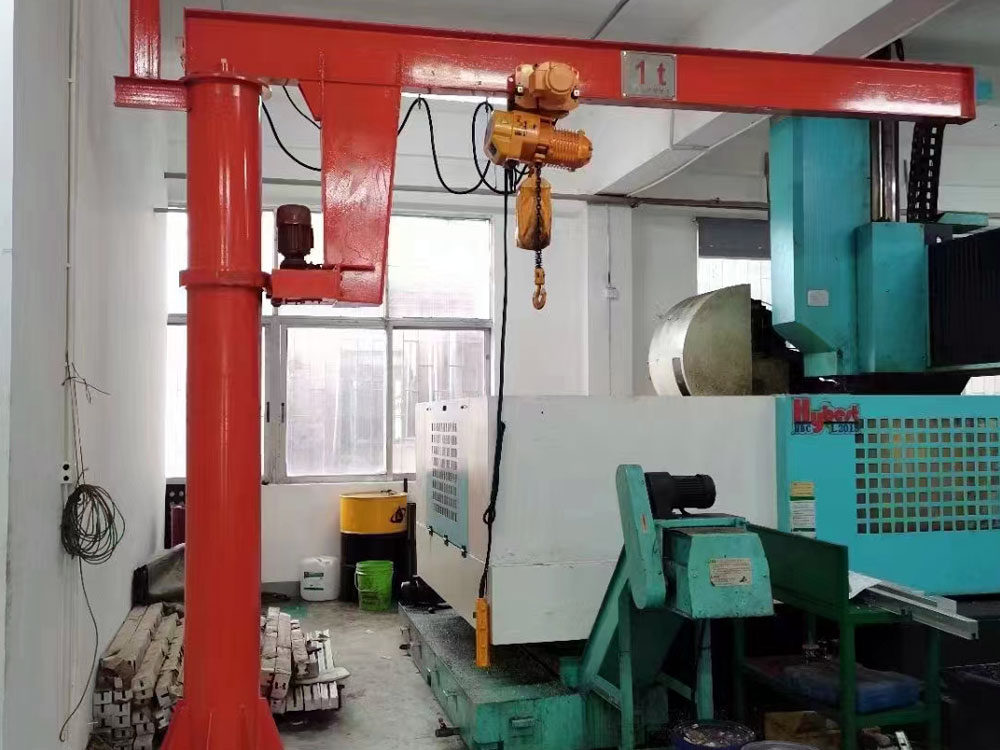 起重機發(fā)動機溫度過高時要這樣做！